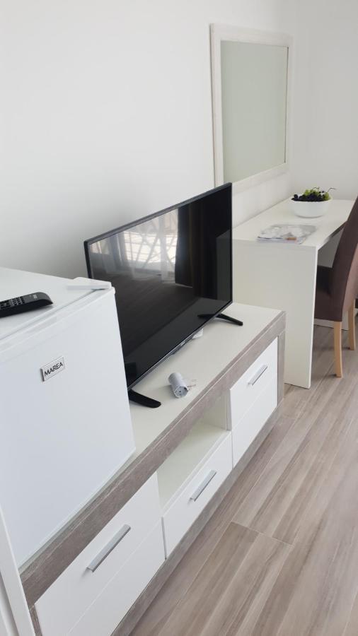 Hotel Svarog Bečići Luaran gambar
